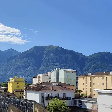 Casa Kromatica Country